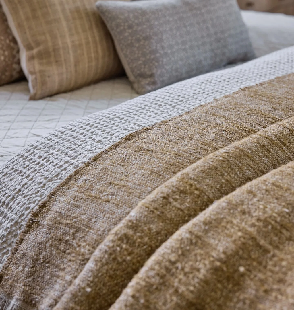 Nash Throw Blanket – Natural / Safran
