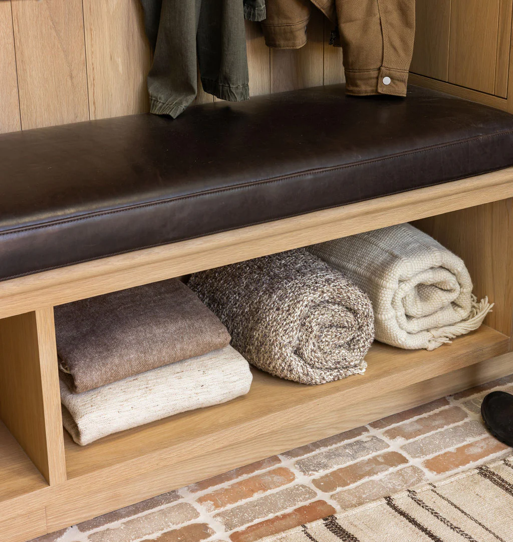 Brentwood Bouclé Throw Blanket – Natural